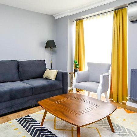 Vibrant Flat 500 M To Uskudar Ferry Station Apartment Istanbul Exterior photo