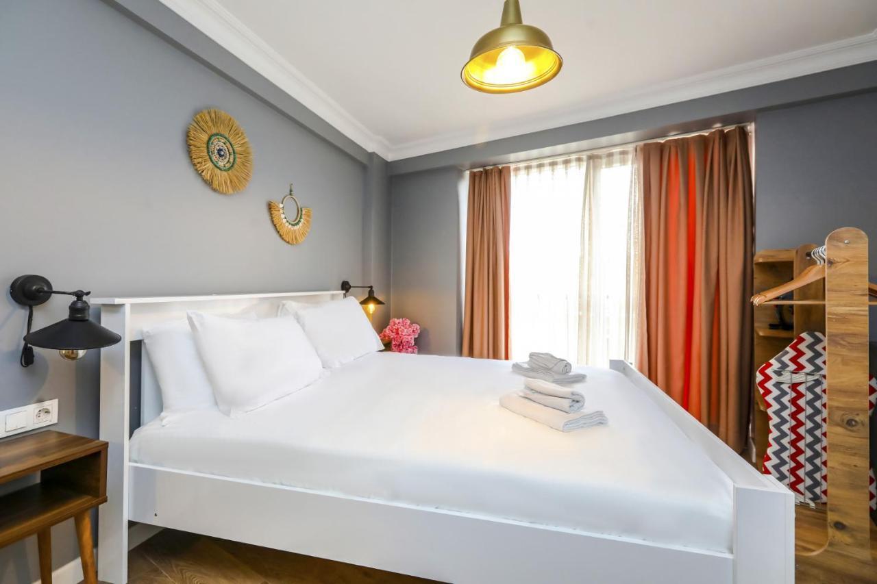 Vibrant Flat 500 M To Uskudar Ferry Station Apartment Istanbul Exterior photo